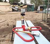 野球グランドの散水スプリンクラー