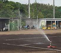 野球マウンド散水
