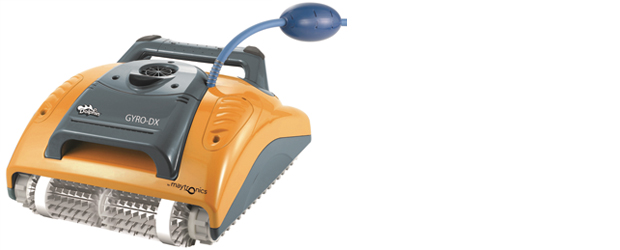 プール掃除ロボット